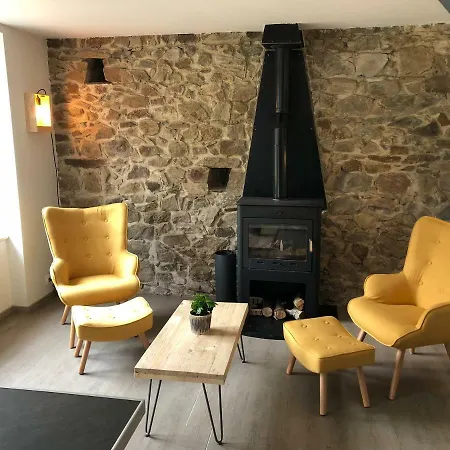 Ker Moumousse - Maison Bretonne, Elegante, Conviviale, 5 Min Hébergement de vacances Trébeurden